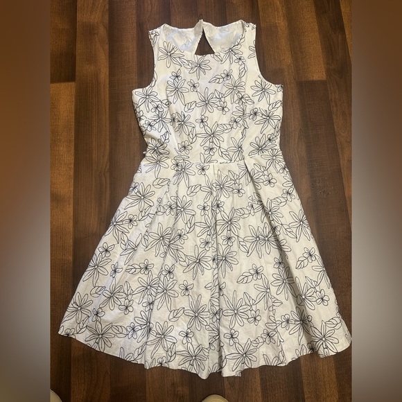 Danny & Nicole Black and White Fit and Flare Midi Dress - Picture 6 of 11